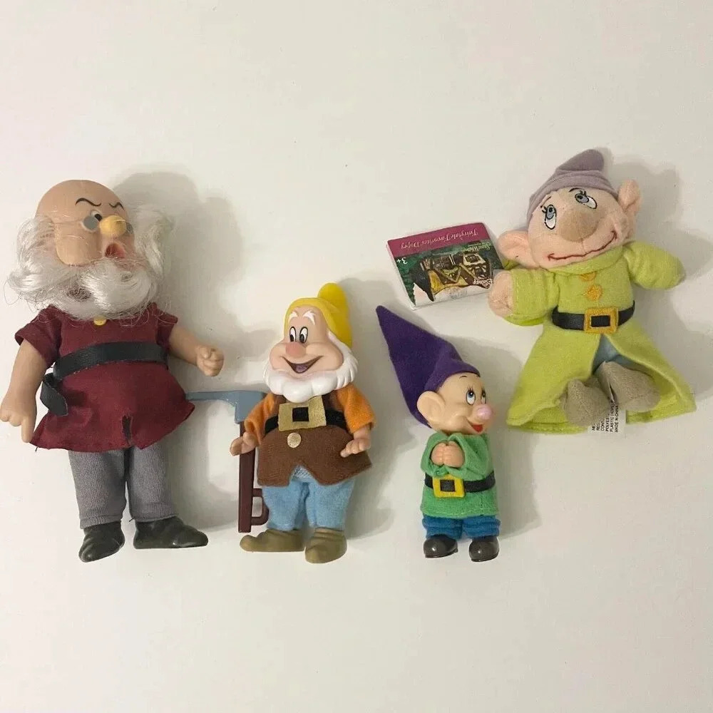 Vtg Lot of 4 Snow White Disney Dwarf Toys Figures Doc Dopey Happy